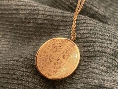 4 QUL NECKLACE