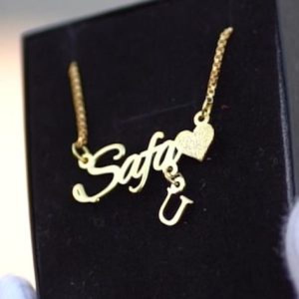 Single Name Necklace